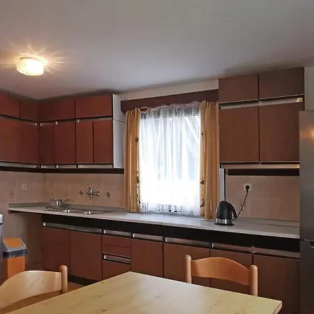 Apartment V&n, *